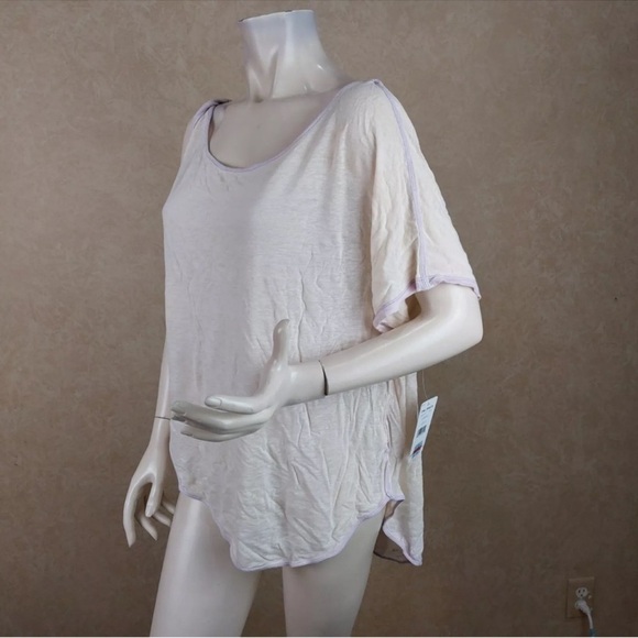 X SMALL We the Free Pluto t-shirt cream asymmetrical linen - Picture 7 of 11